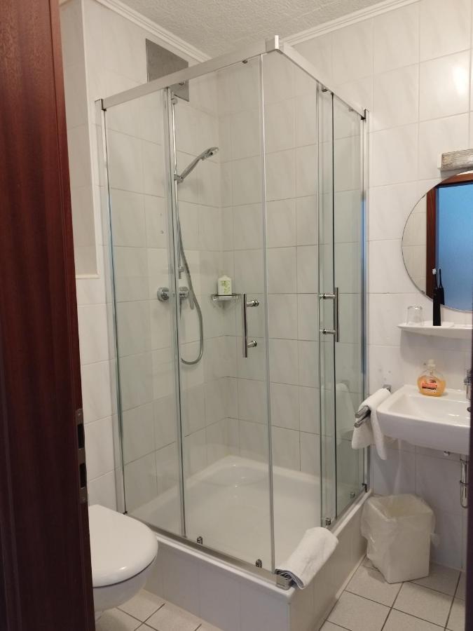 Hotel Sonnenkeller Ной-Ульм Екстер'єр фото