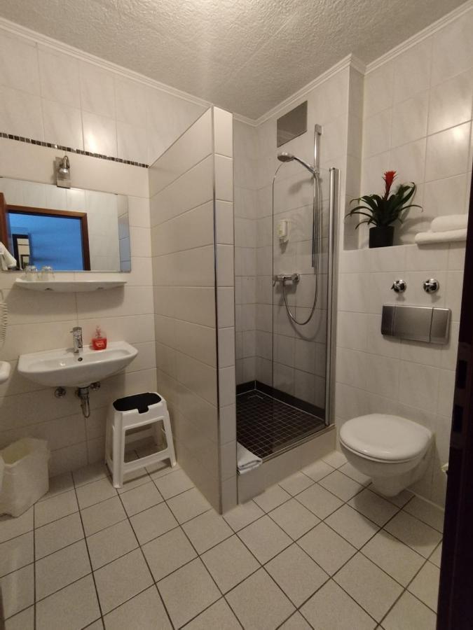 Hotel Sonnenkeller Ной-Ульм Екстер'єр фото