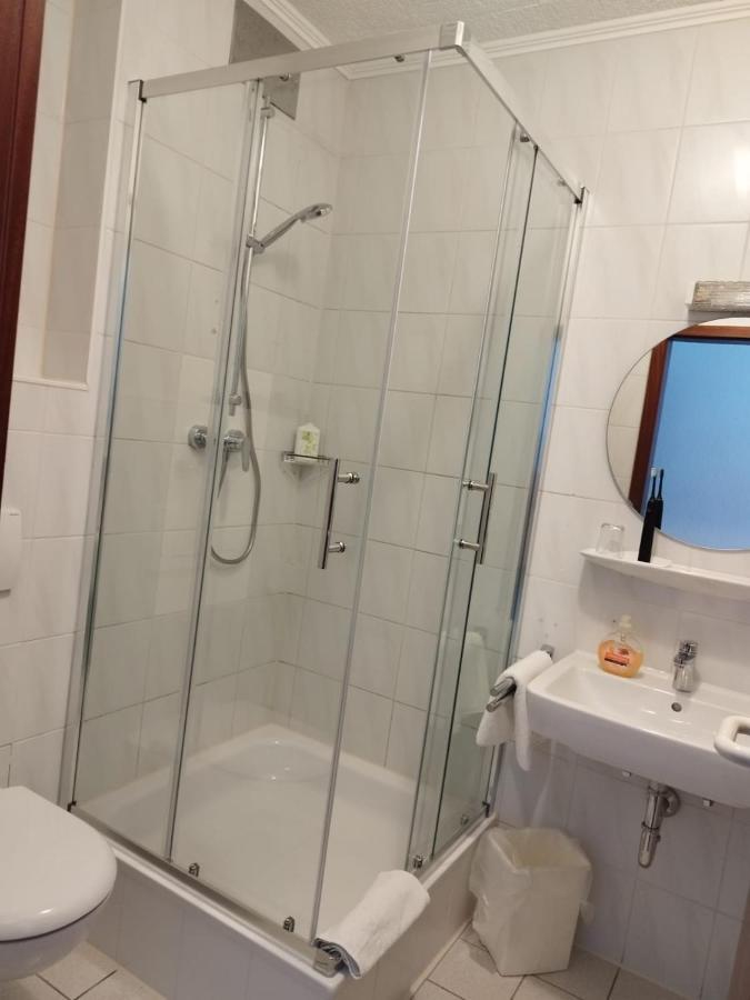 Hotel Sonnenkeller Ной-Ульм Екстер'єр фото